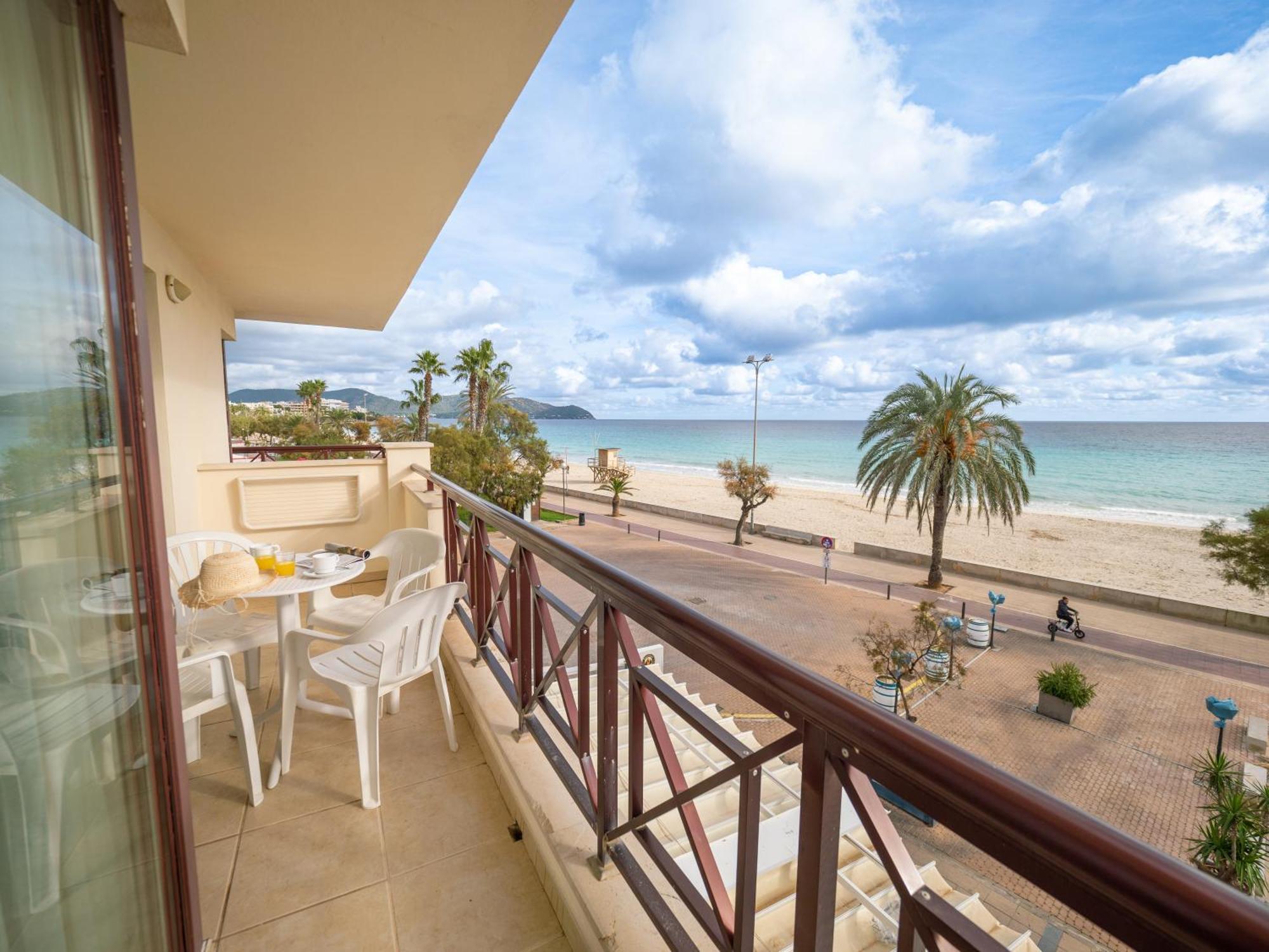 Prope Mare Apartamentos Cala Millor  Buitenkant foto